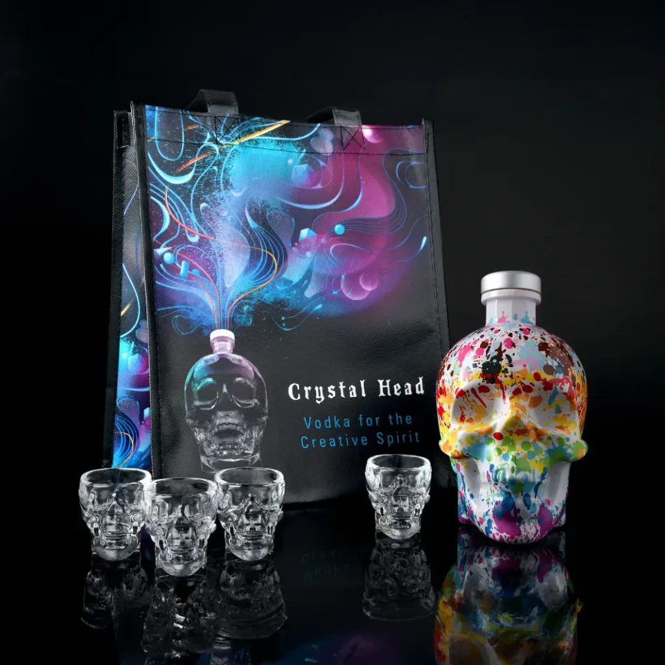 Crystal Head Pride wodka 750 ml met glaasjes en tas
