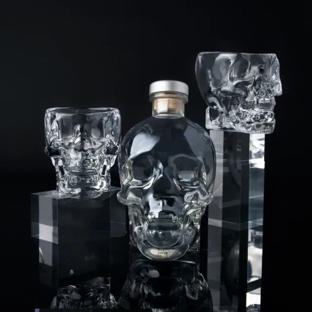 Crystal Head Original vodka 75 cl met 2 glazen neutraal