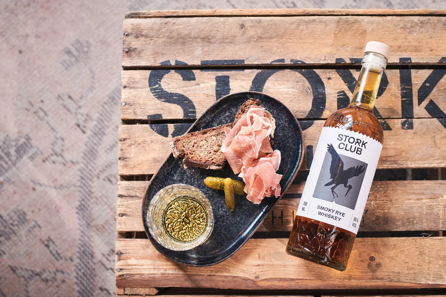 Stork Club Smoky whisky 70 cl 50% rokerig