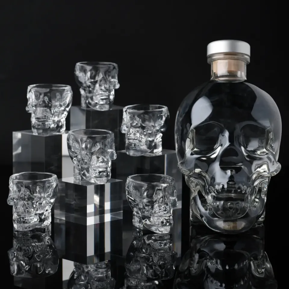Crystal Head Original wodka 750 ml met 6 shotglaasjes