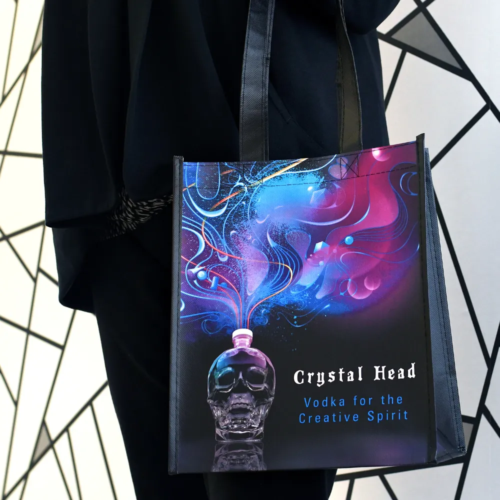 Crystal Head Pride wodka 750 ml met glaasjes en tas
